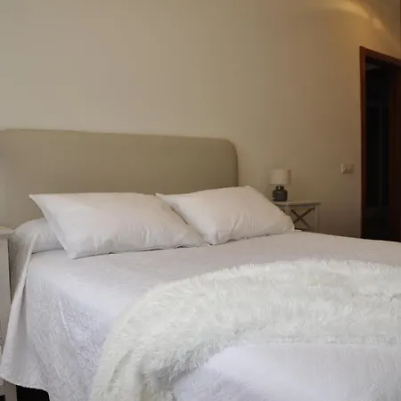 Santamaria Iv Apartment *