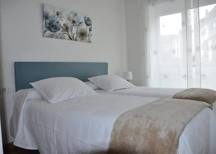 アパート Santamaria Iv ミヤドイロ