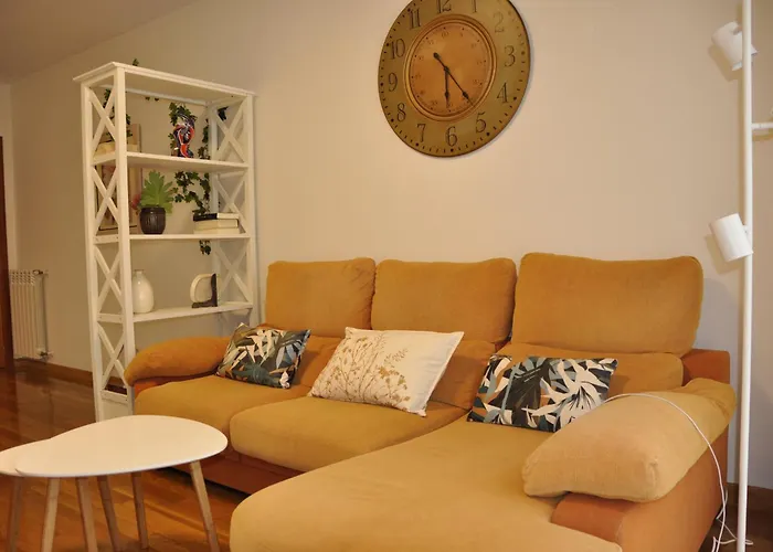 Santamaria Iv アパート ミヤドイロ