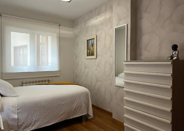 Santamaria Iv アパート ミヤドイロ