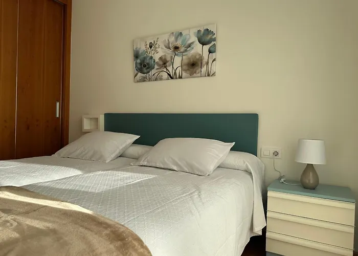 アパート Santamaria Iv ミヤドイロ